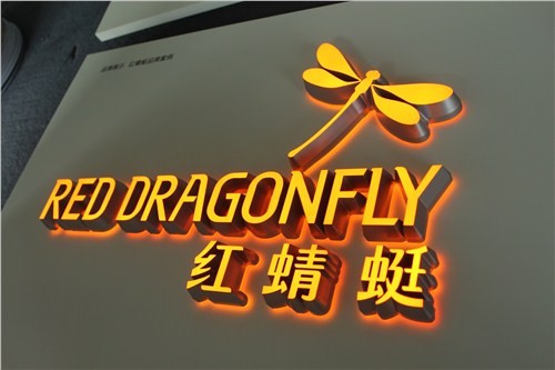 LED迷你发光字喷漆工艺与流程方法_广告标识吧_全国最全广告发光字制作工艺技术工厂培训教学学习班